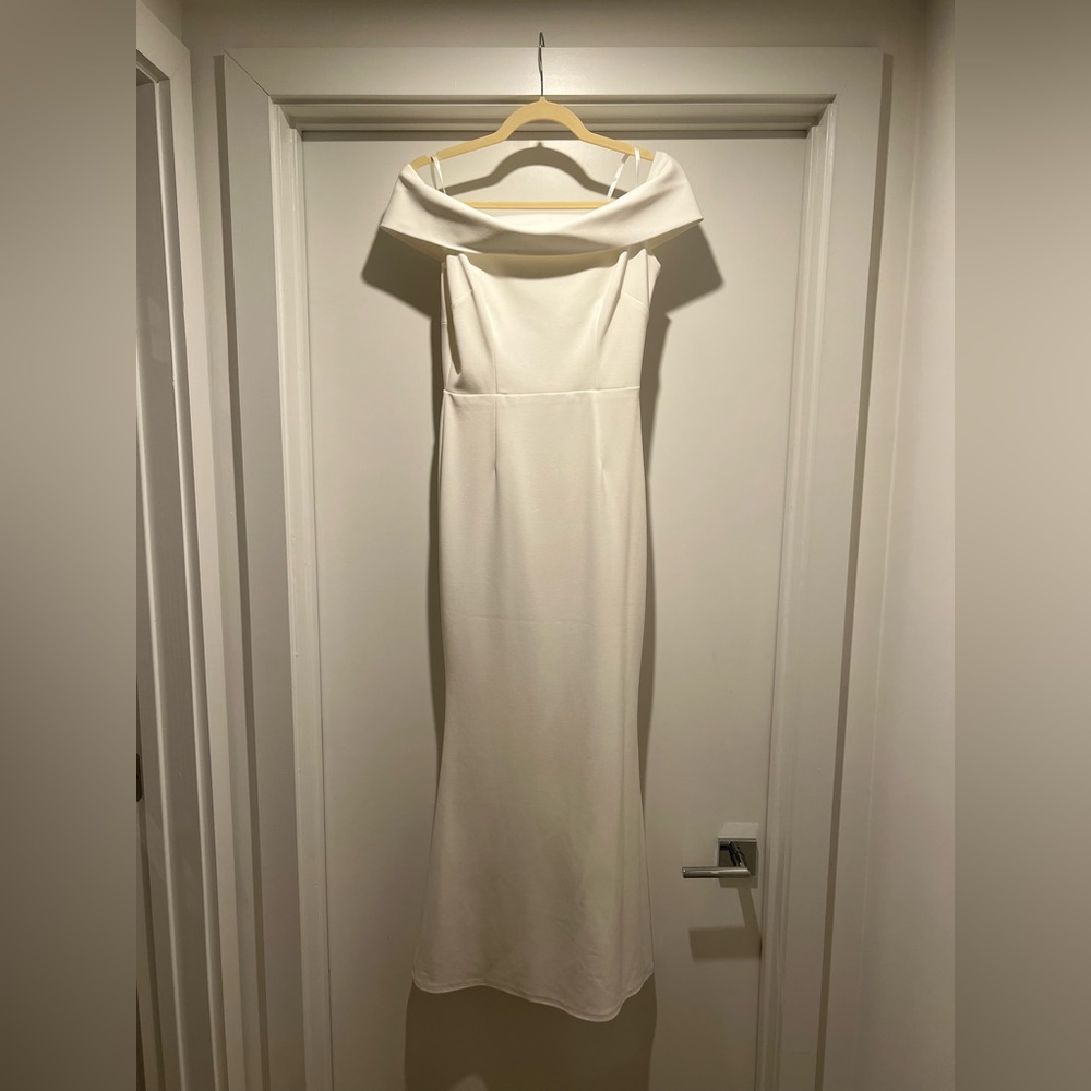 Katie May Legacy Gown in Ivory - Picture 3 of 4